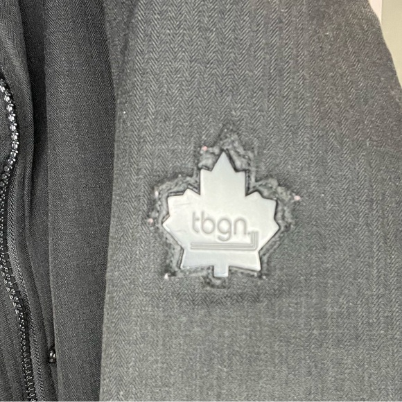 Super warm thick parka - Picture 2 of 8